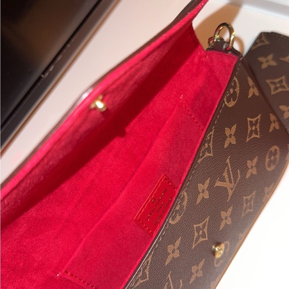 Louis Vuitton Brown Monogram Women's Bag - Picture 8 of 8